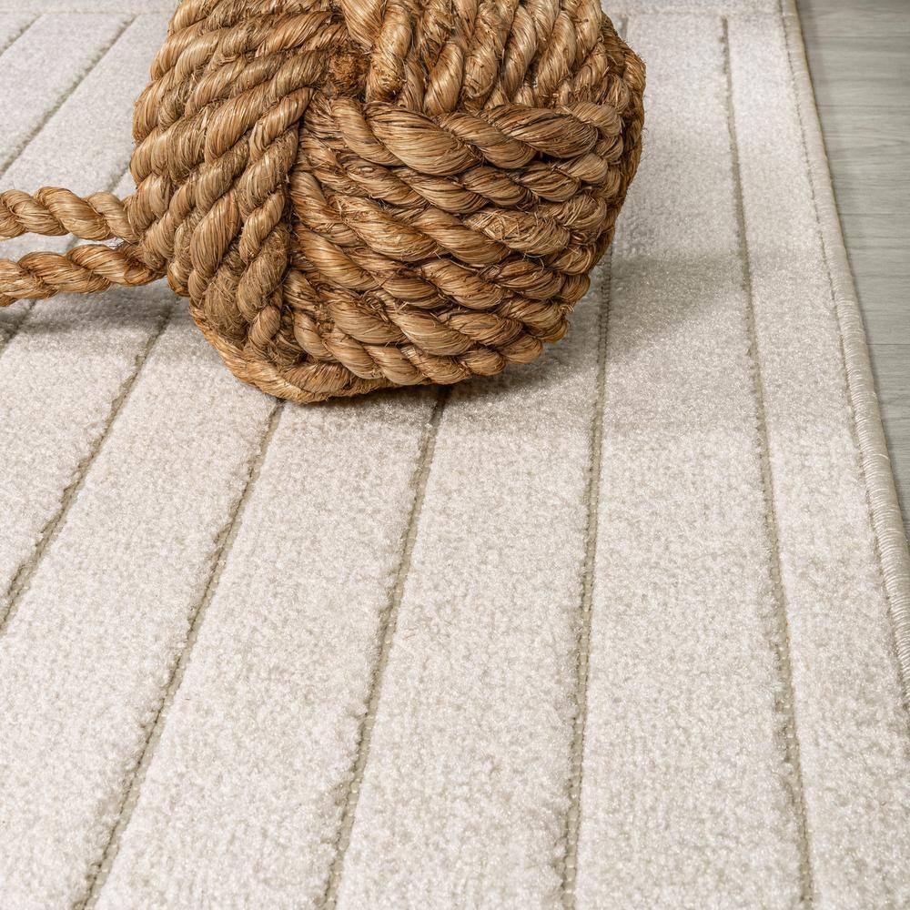JONATHAN Y Odense High-Low Minimalist Angle Geometric Ivory/Cream 4 ft. x 6 ft. Indoor/Outdoor Area Rug