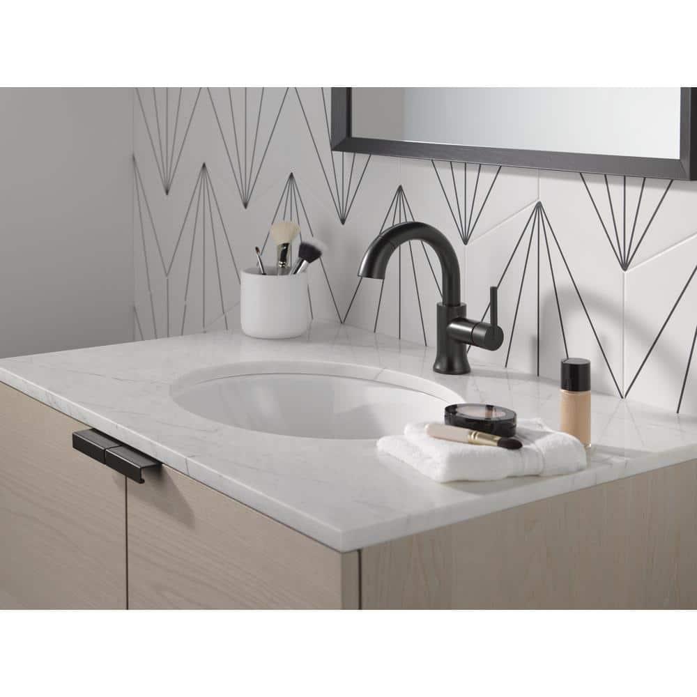 Trinsic Single Hole Pull Out Sprayer Bathroom Faucet, Single Handle Bathroom Sink Faucet