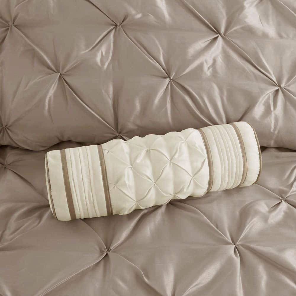 Madison Park Laurel 7 Piece Tufted Comforter Set