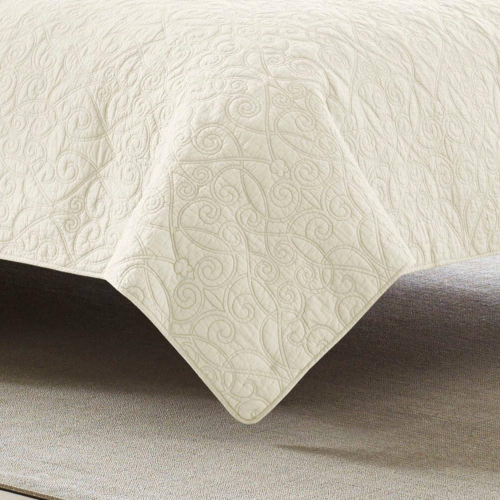 Laura Ashley Laura Ashley Felicity Cotton Reversible Quilt Set
