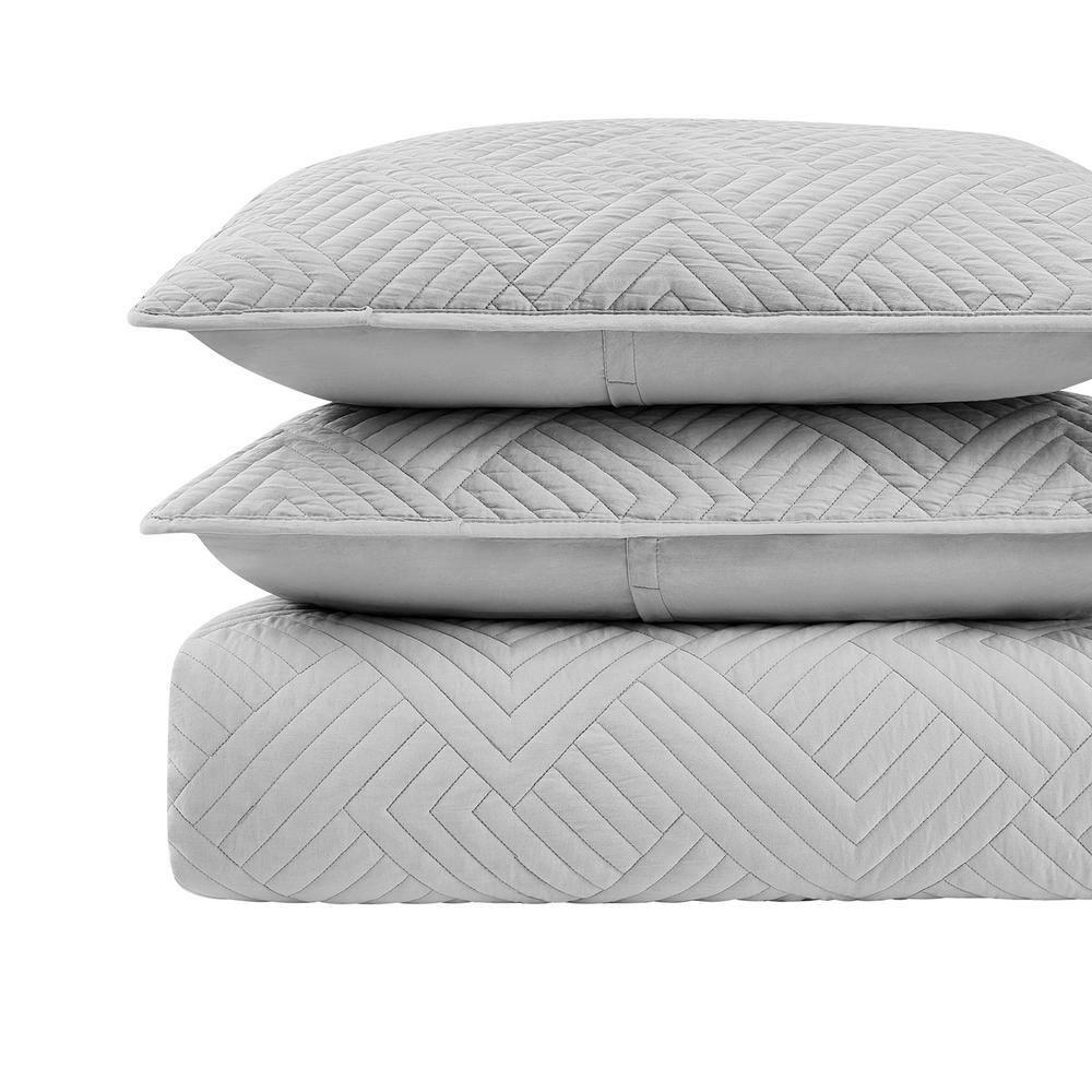 DESIGN STUDIO Garment Wash Grid All-Season Reversible Soft Microfiber Quilt Set