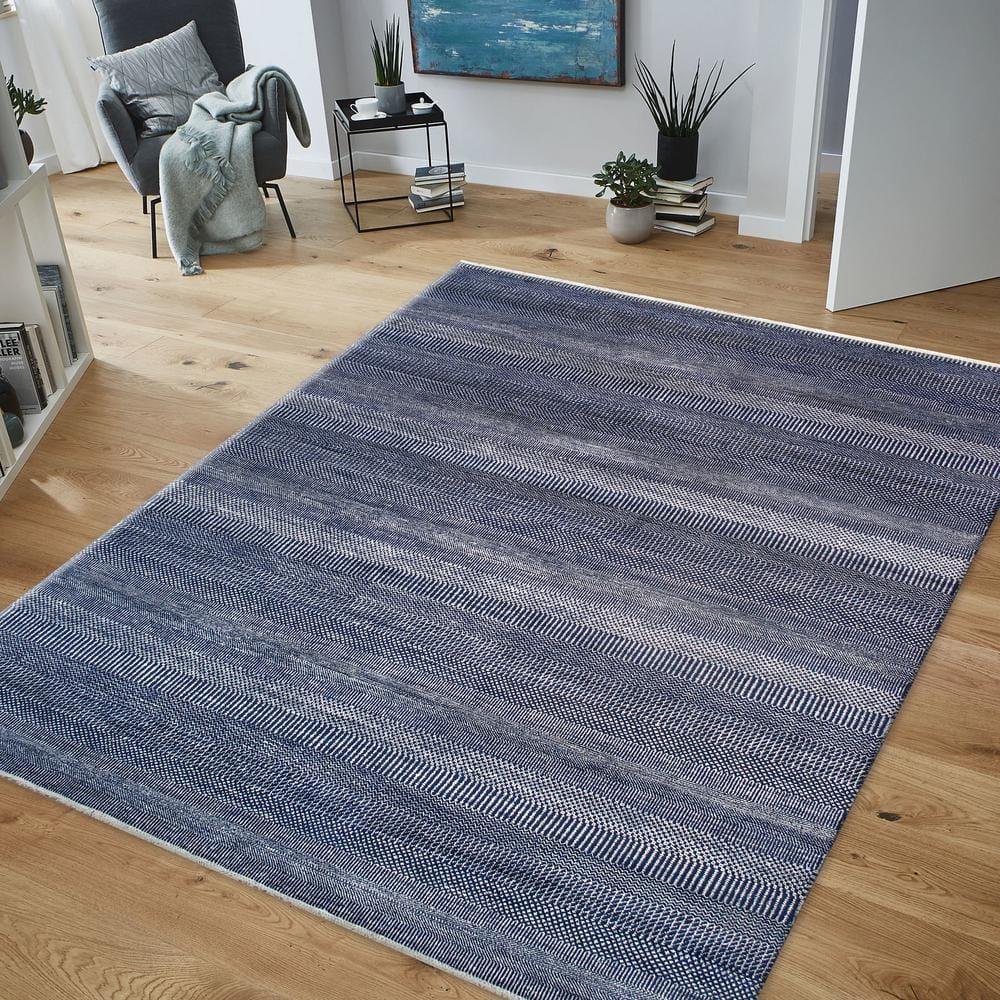 Pasargad Hand-Knotted Wool/Silk Area Rug in Navy/Ivory