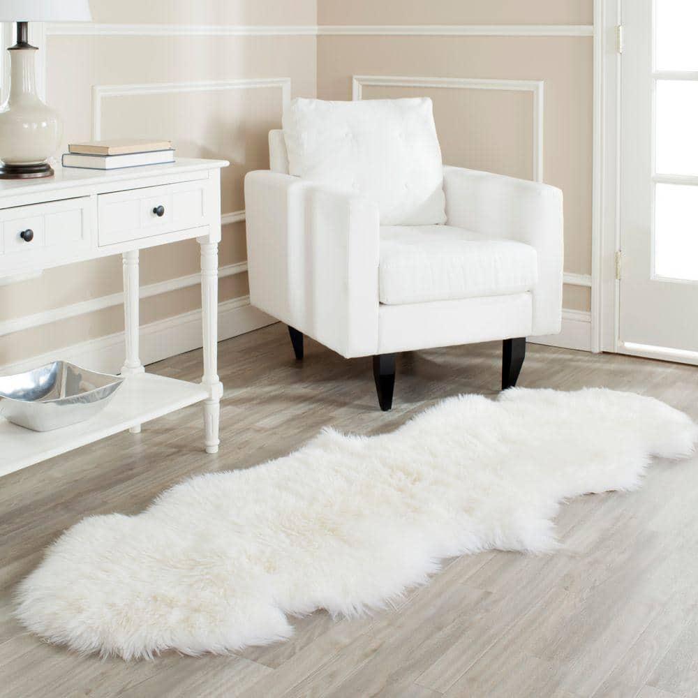 Safavieh SHS121A Sheep Skin White