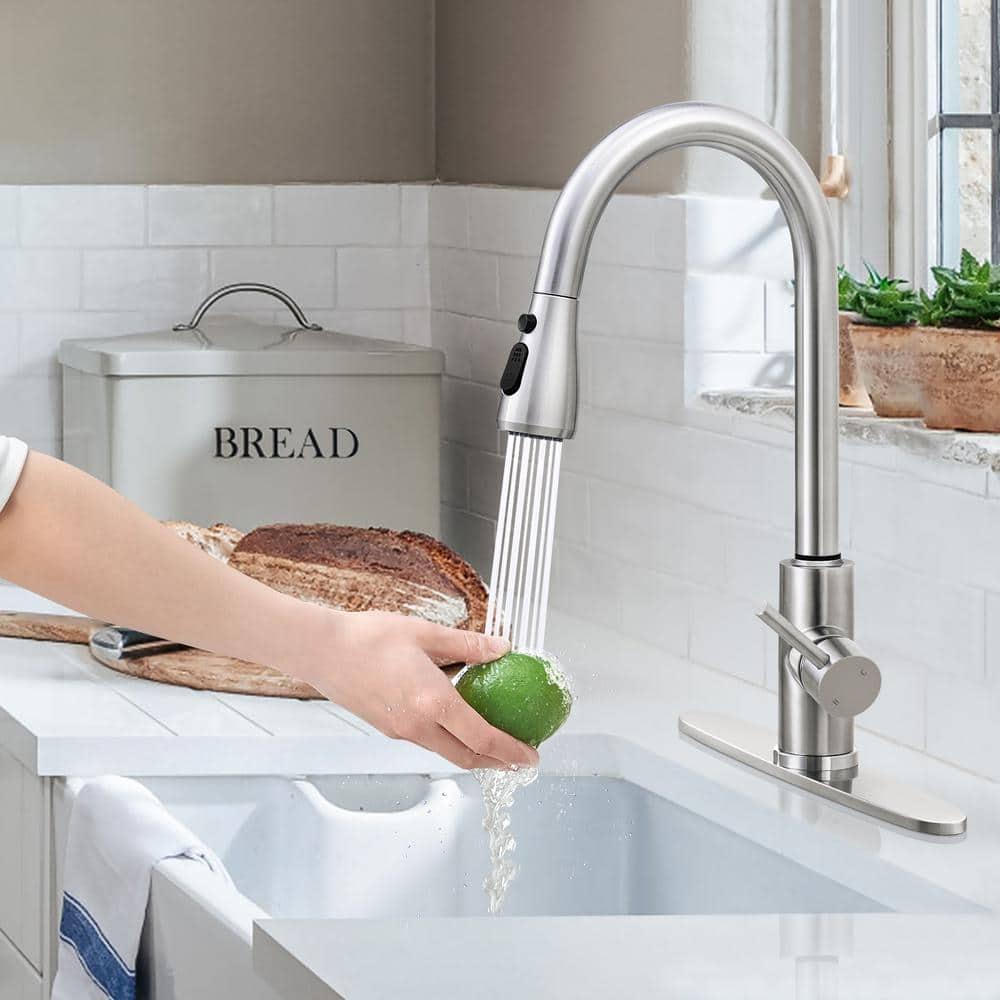 Single Handle Kitchen Faucet Pull Down Sprayer Kitchen Faucet with Deck Plate in Brushed Nickel