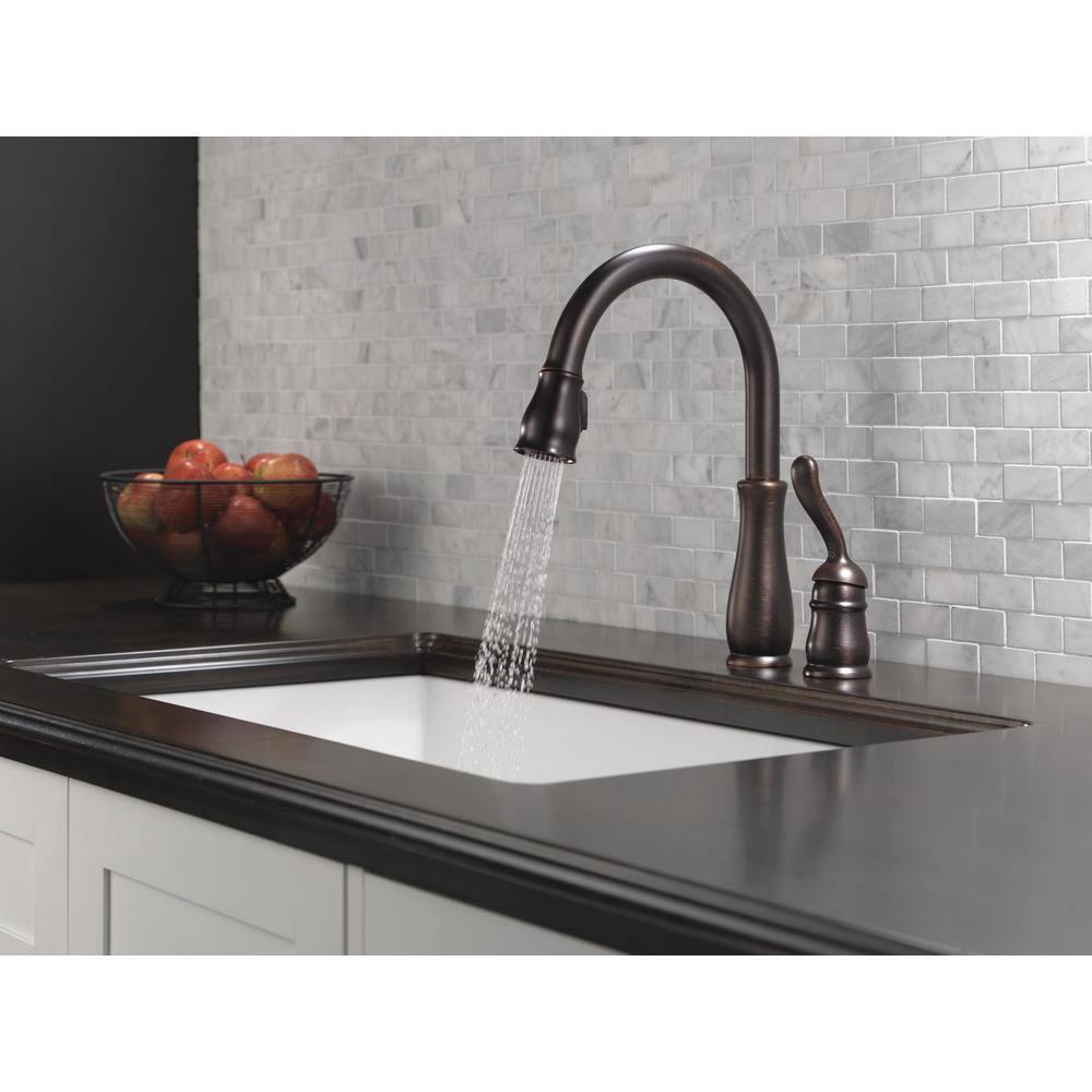 Leland Pull Down Sprayer Kitchen Sink Faucet, Single Handle Kitchen Faucet