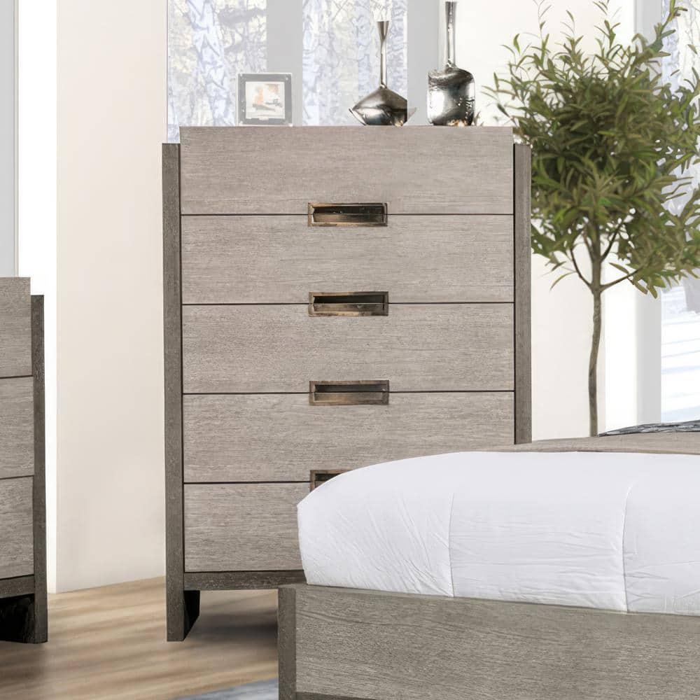 Furniture of America Yasgard 5-Drawer Solid Wood Chest in Gray