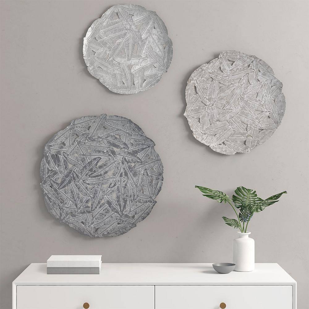 Dakota Fields Textured Feather 3-Piece Metal Disc Wall Decor Set