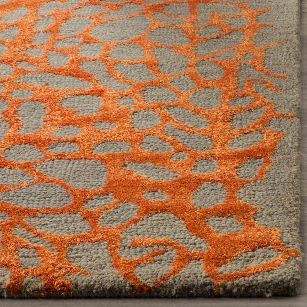 SAFAVIEH Blossom Clarence Abstract Runner Rug, Grey/Orange, 2'3" x 6'