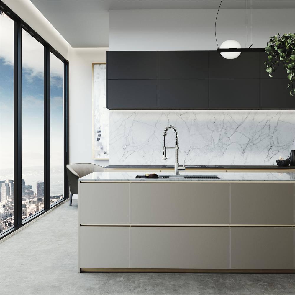 Vigo VGR3320CK1 32-inch Farmhouse Stainless Steel Kitchen Sink, Grid and Strainer