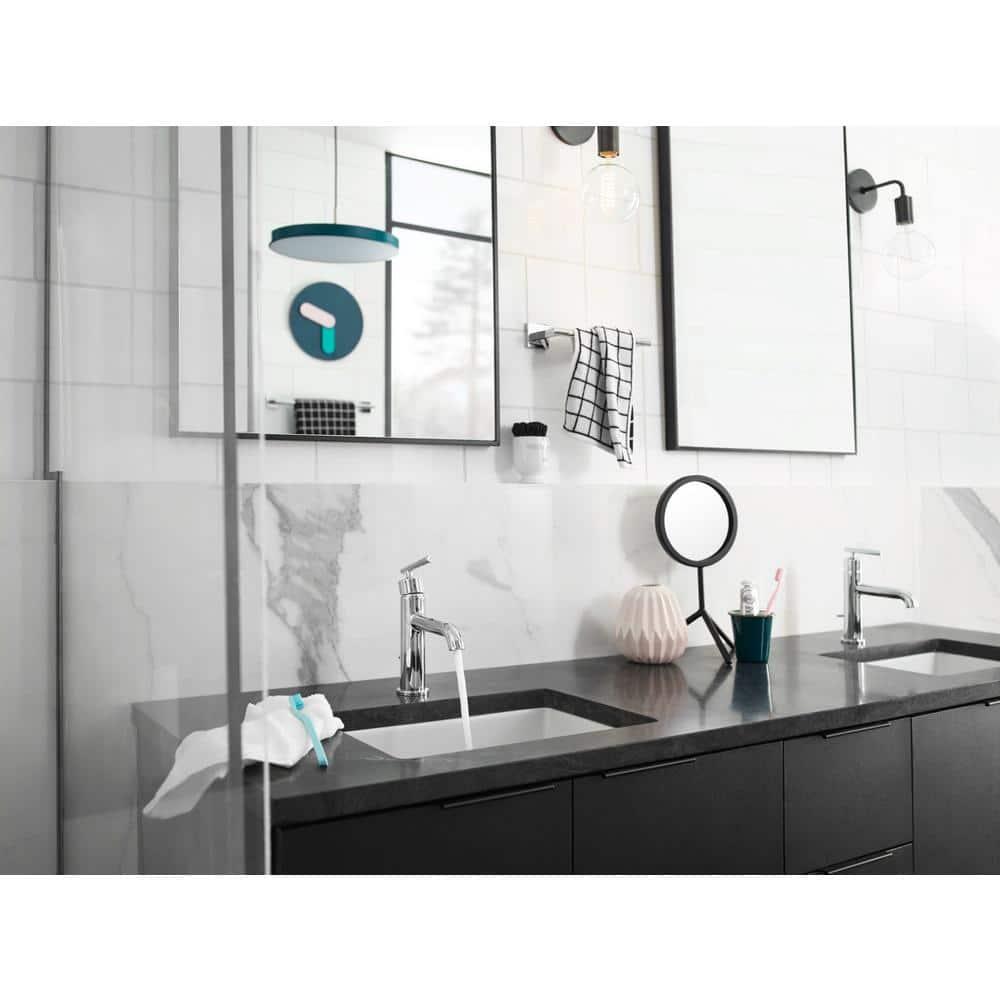 Gibson Single Hole Bathroom Faucet with Drain Assembly