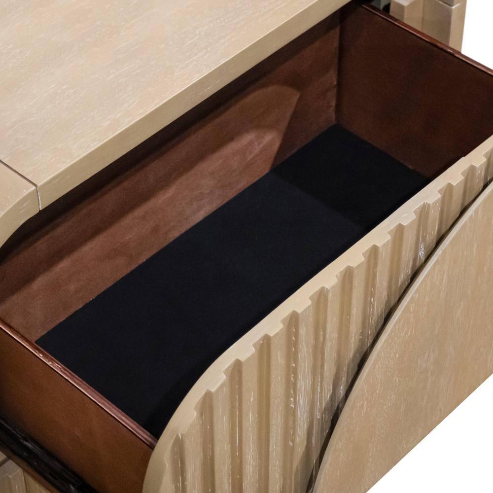 Furniture of America Tissen Modern Solid Wood 5-Piece Queen Bedroom Set with USB Ports, Reeded Panels, Curved Edges and Beveled Mirror, Box Spring Needed, Natural