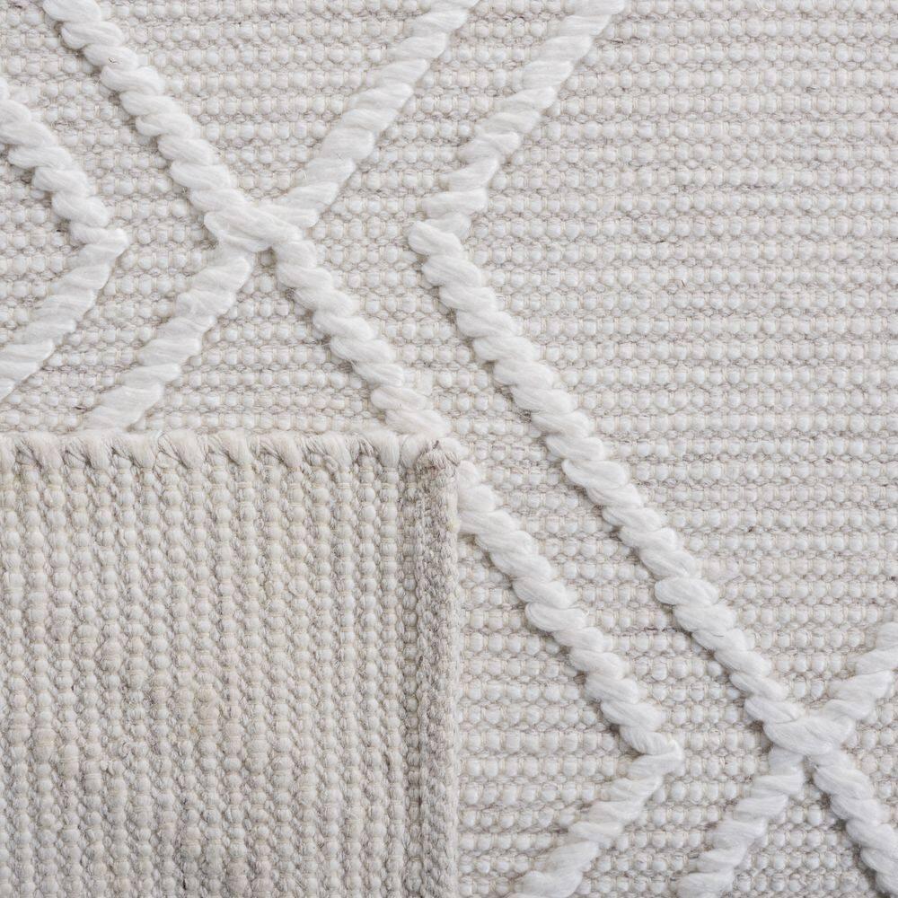 Kilim KLM449 Hand Woven Area Rug - Light Gray/Ivory - 8'x10' - Safavieh.