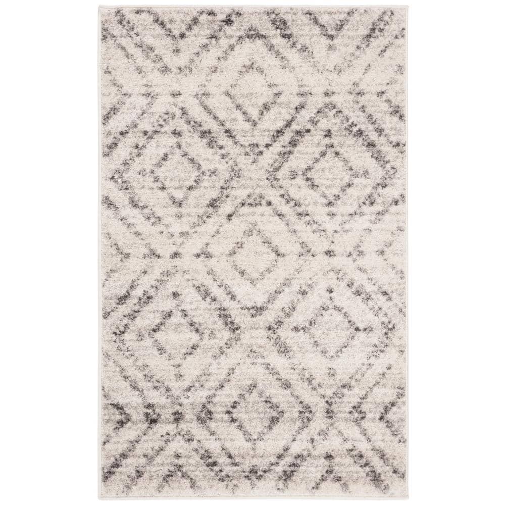 Adirondack ADR131 Machine Made Indoor Accent Rug - Light Grey/Grey - 2'-6"x4' - Safavieh