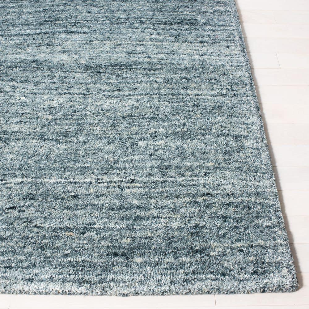 SAFAVIEH Himalaya Flanagan Solid Area Rug, Blue/Gold, 6' x 9'