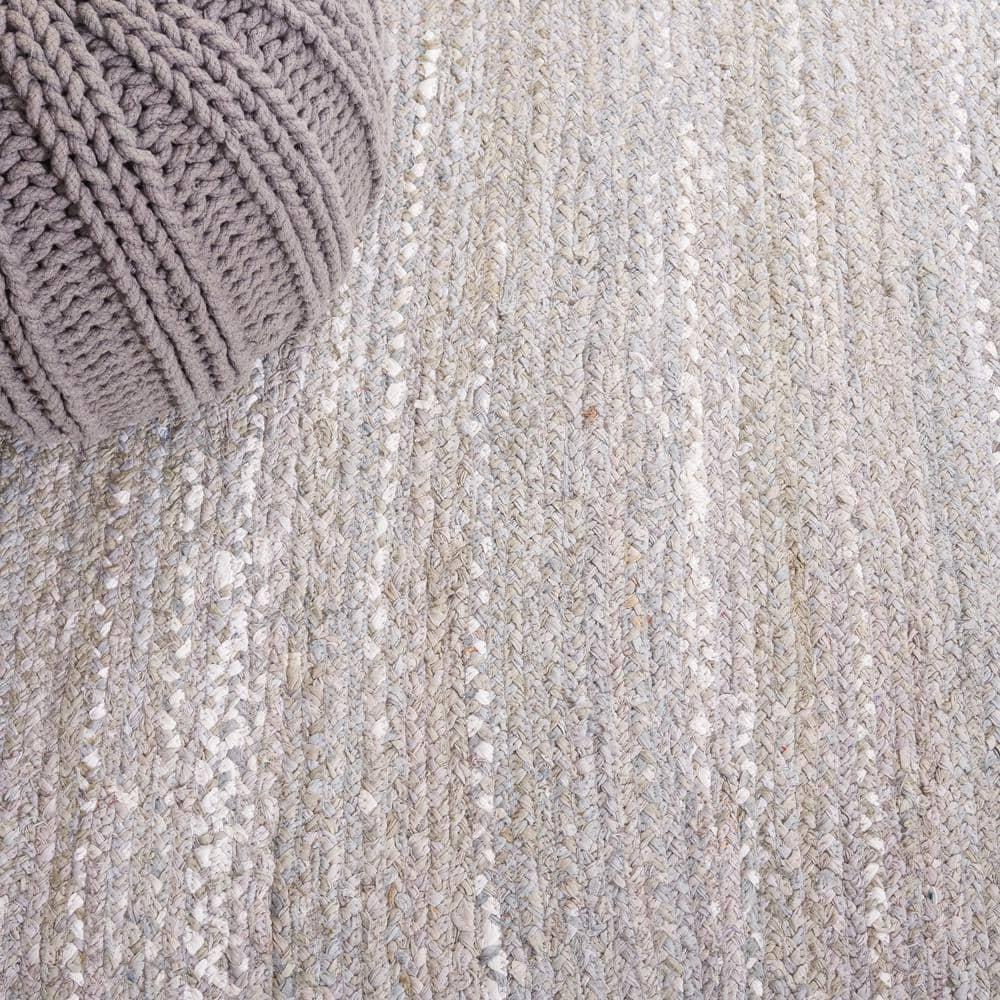 Braided BRD452 Hand Woven Indoor Area Rug - Light Grey - 5'x8' Oval - Safavieh