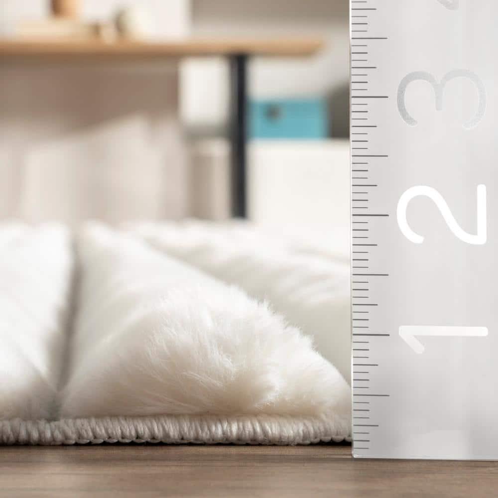 nuLOOM 2' x 6' Cozy Plush SuperiorWash Area Rug, Machine Washable, Non-Slip, Soft Fluffy Shag Carpet for Living Room Bedroom Nursery, Kai Off-white
