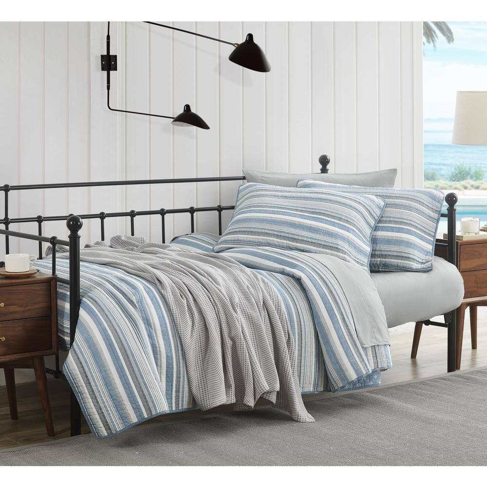 Nautica Nautica Jettison Cotton Reversible Blue Quilt Set