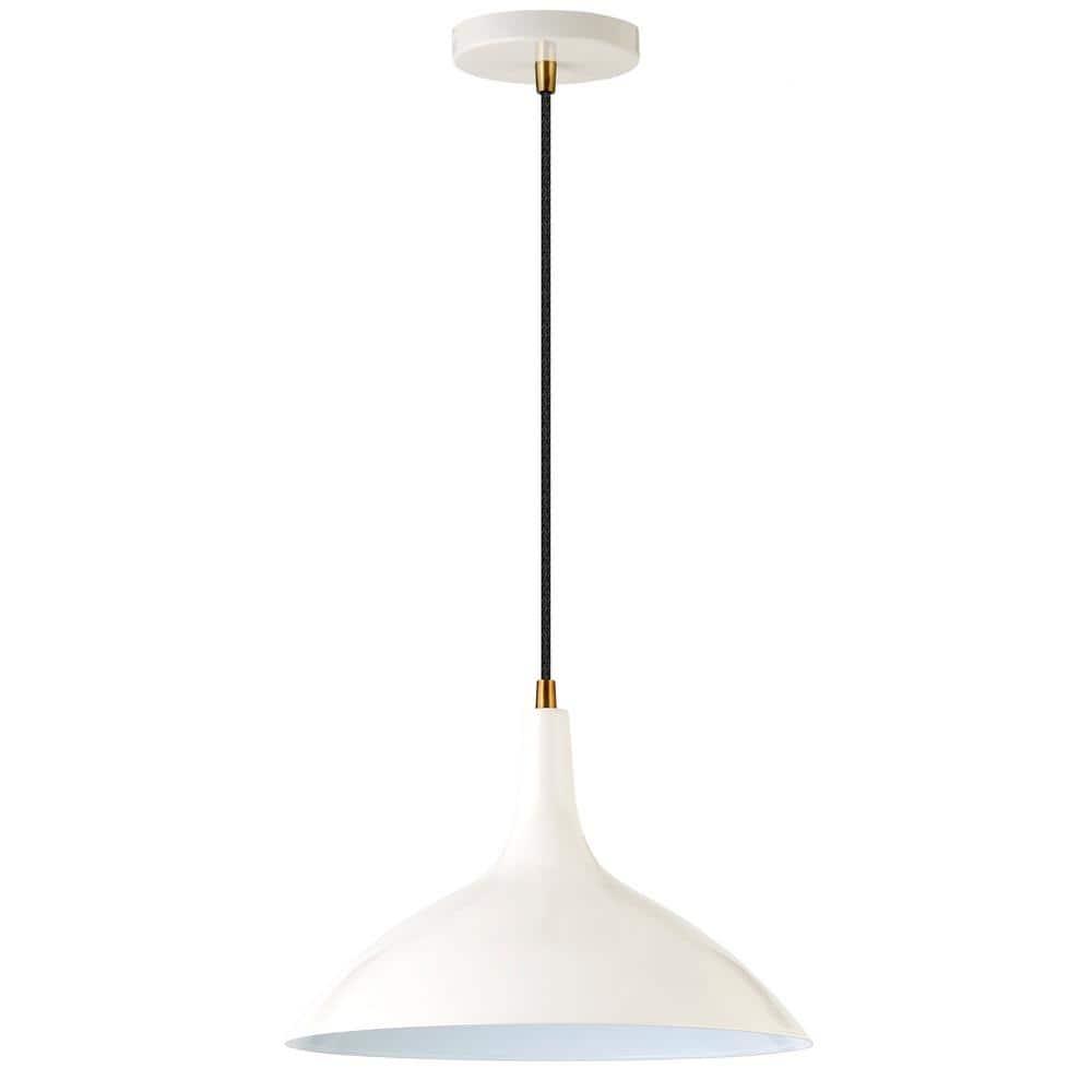 Evelyn&Zoe 14" Pearled White/Brass Metal Pendant