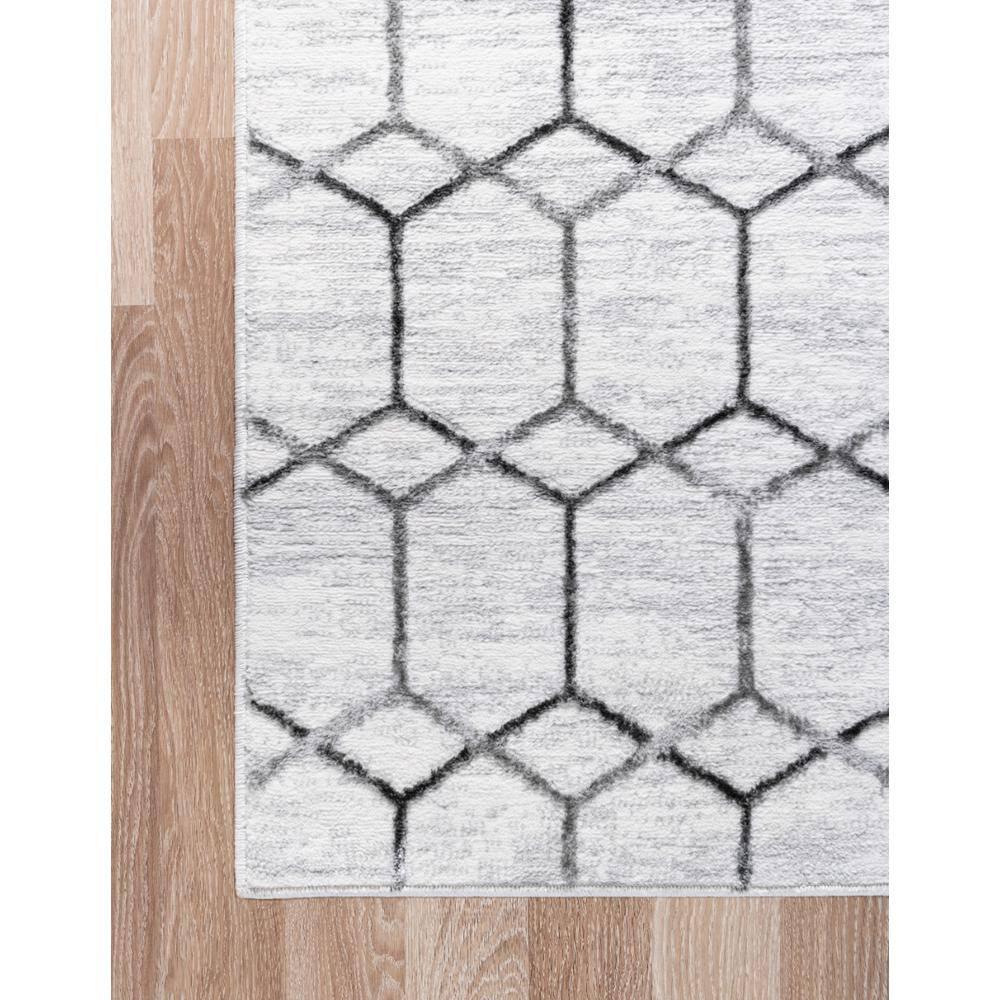 Unique Loom 7' 0 x 10' 0 White Matrix Trellis Tile Area Rug