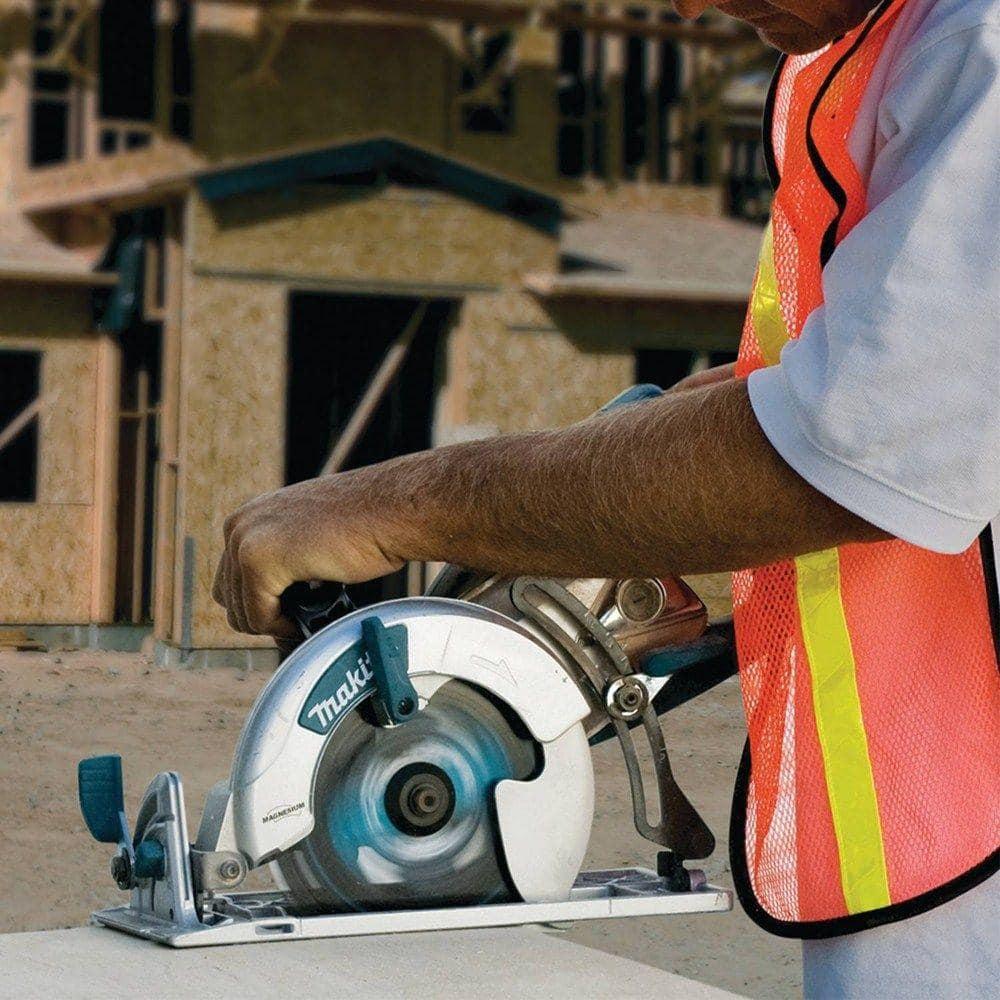Makita Magnesium Hypoid Saw, 7 1/4", Weighs 13 Pounds