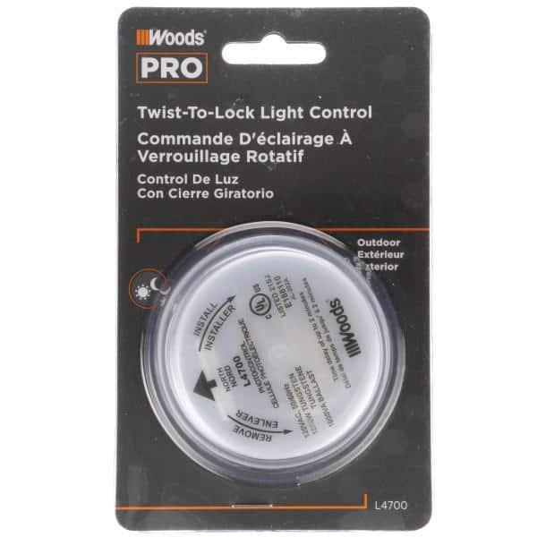 Designers Edge L4700 120V Outdoor Twist-To-Lock Photo-control