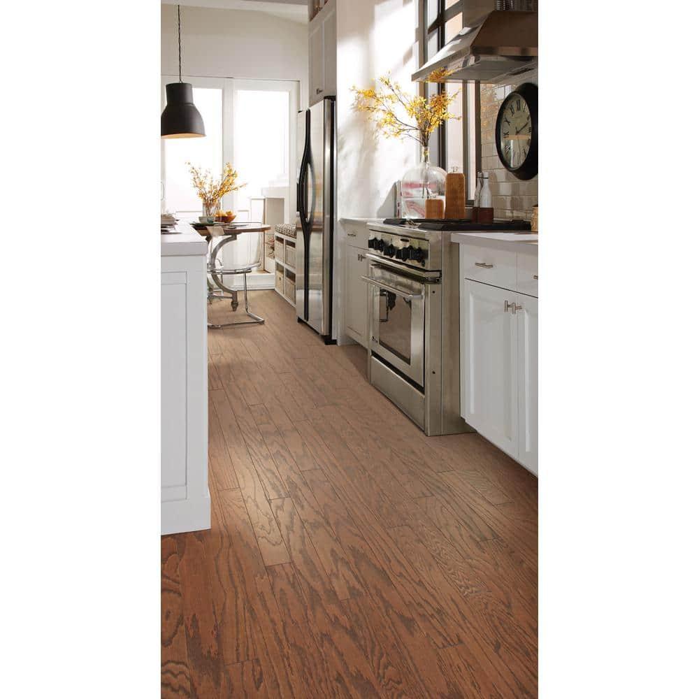 Shaw Amberwood Oak 3.25-in W x Varying Lengths Engineered Hardwood Flooring