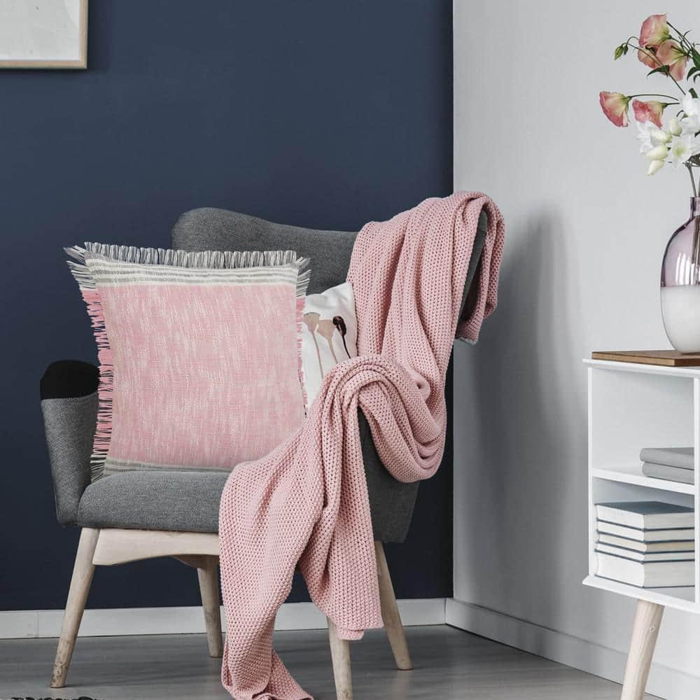 Woven Paths Charles Casual Cabin Fringed Throw Pillow, Pink/Gray/White, 20" x 20"