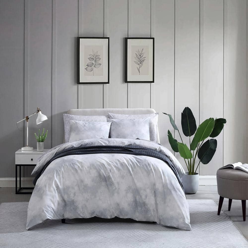 Gray/White Reversible 2 Piece Duvet Cover Set