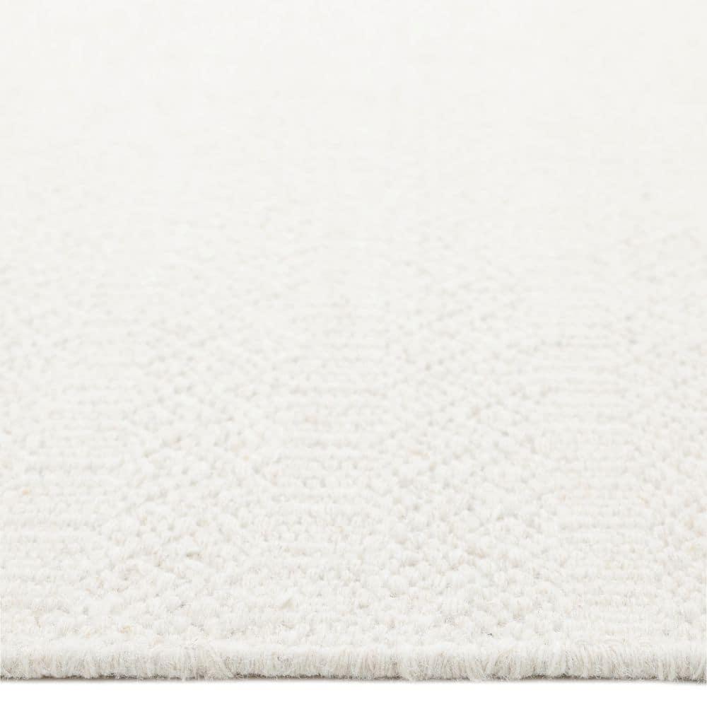 Chatham Geometric Area Rug in Ivory