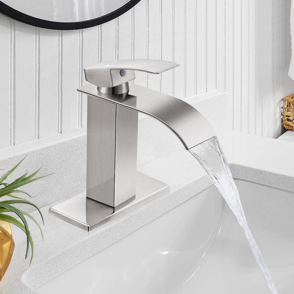 Freestanding Single-handle Bathroom Faucet with Drain Assembly