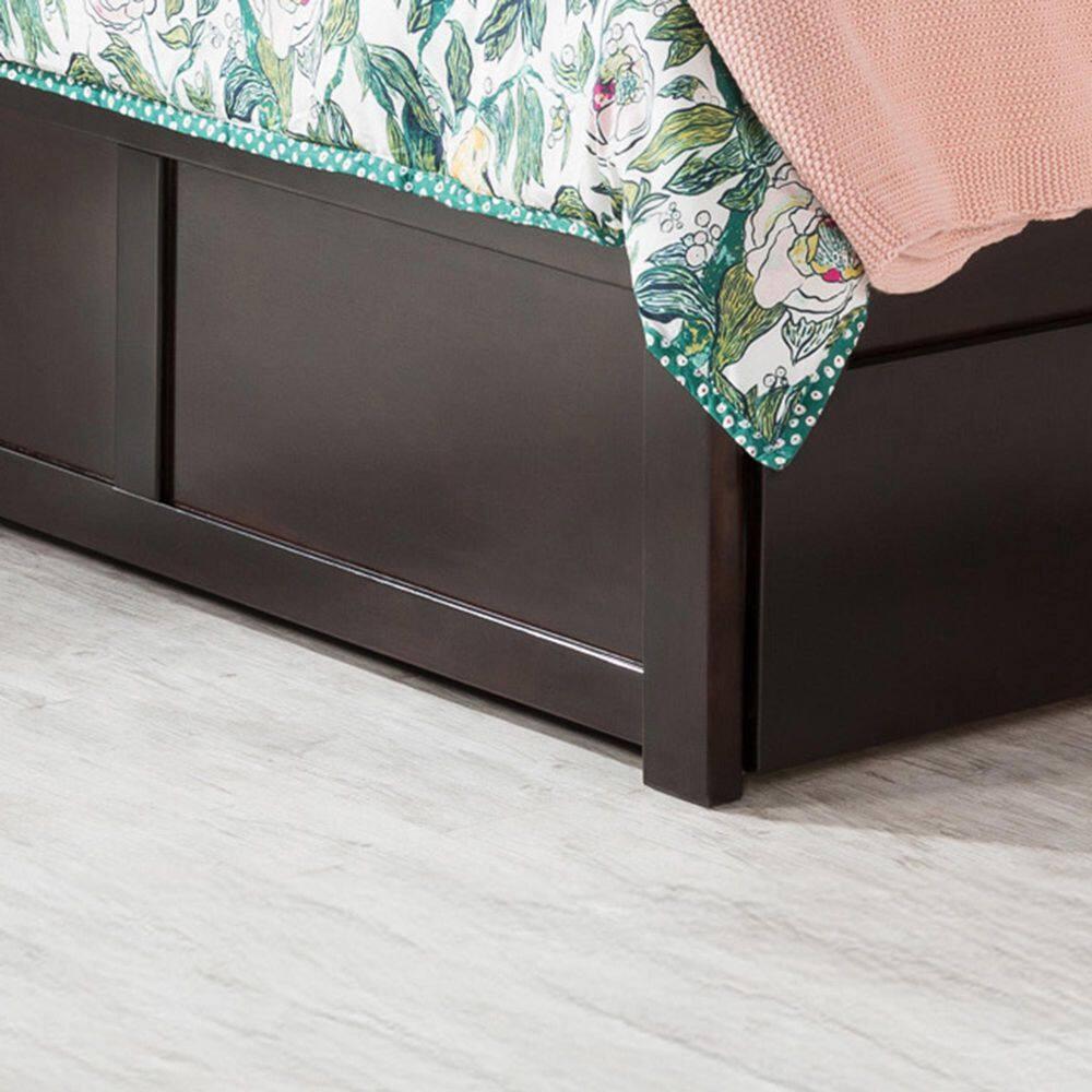 Concord Queen Bed with Footboard and Twin Extra Long Trundle in Espresso