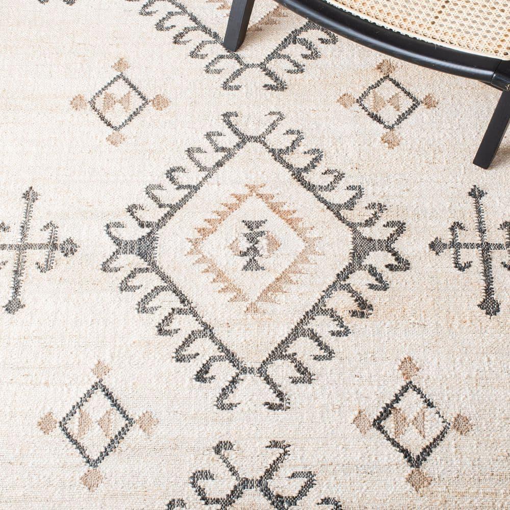 Kilim KLM762 Hand Woven Area Rug - Ivory/Black - 3'x5' - Safavieh.