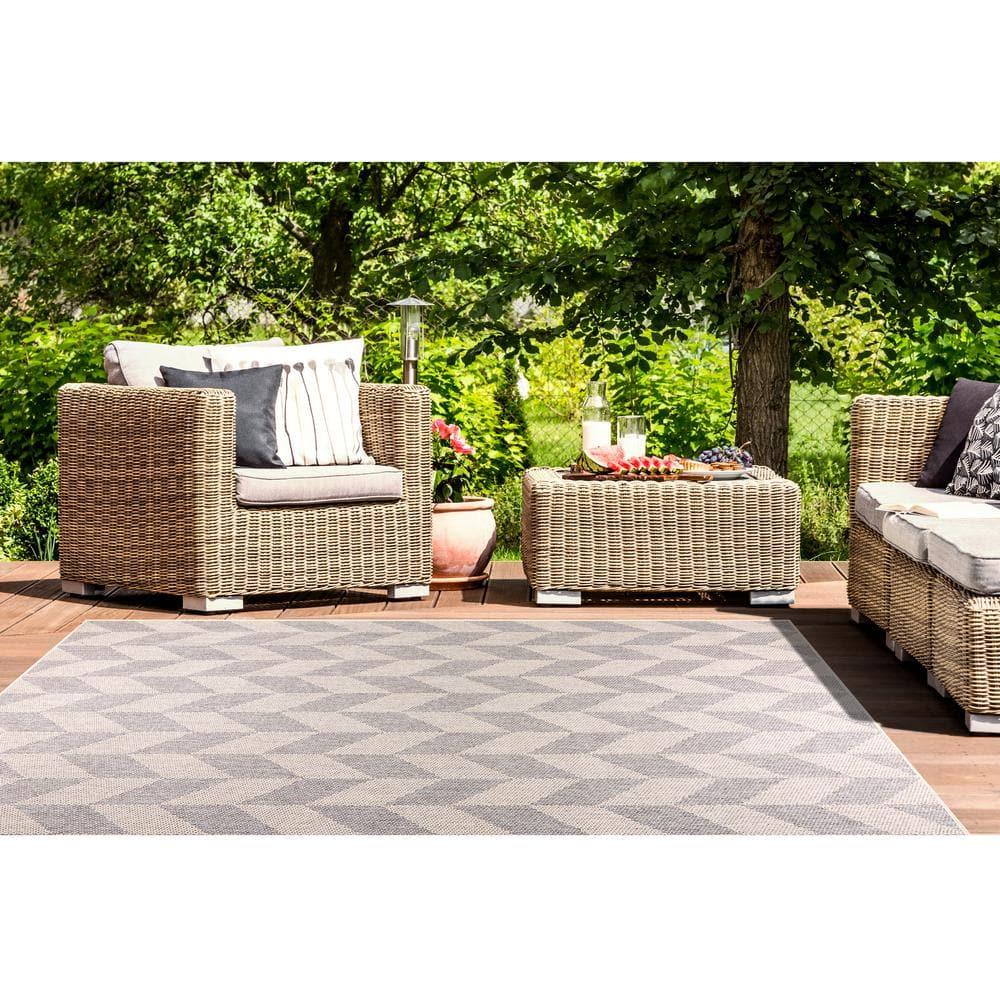 Nicole Miller New York Patio Country Calla Herringbone Indoor/Outdoor Area Rug, Blue/Grey