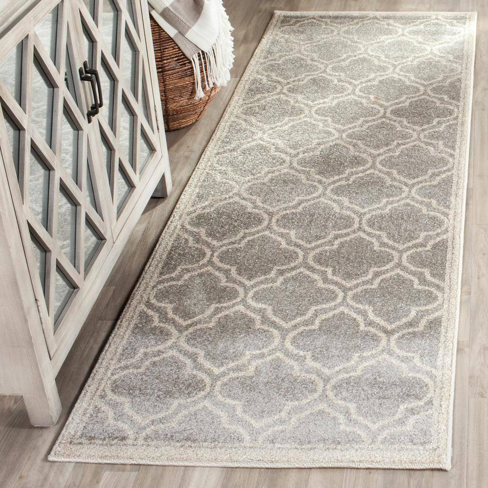 Amherst AMT412 Power Loomed Runner Rug - Light Grey/Ivory - 2'3"x13' - Safavieh.