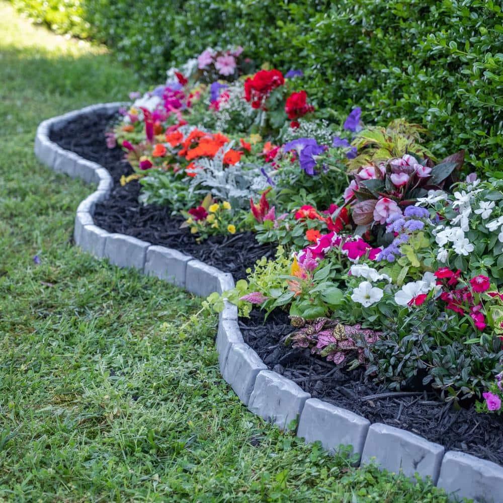 Slate Gray Faux Stone No-Dig Landscape Edging Kit with Anchoring Spikes