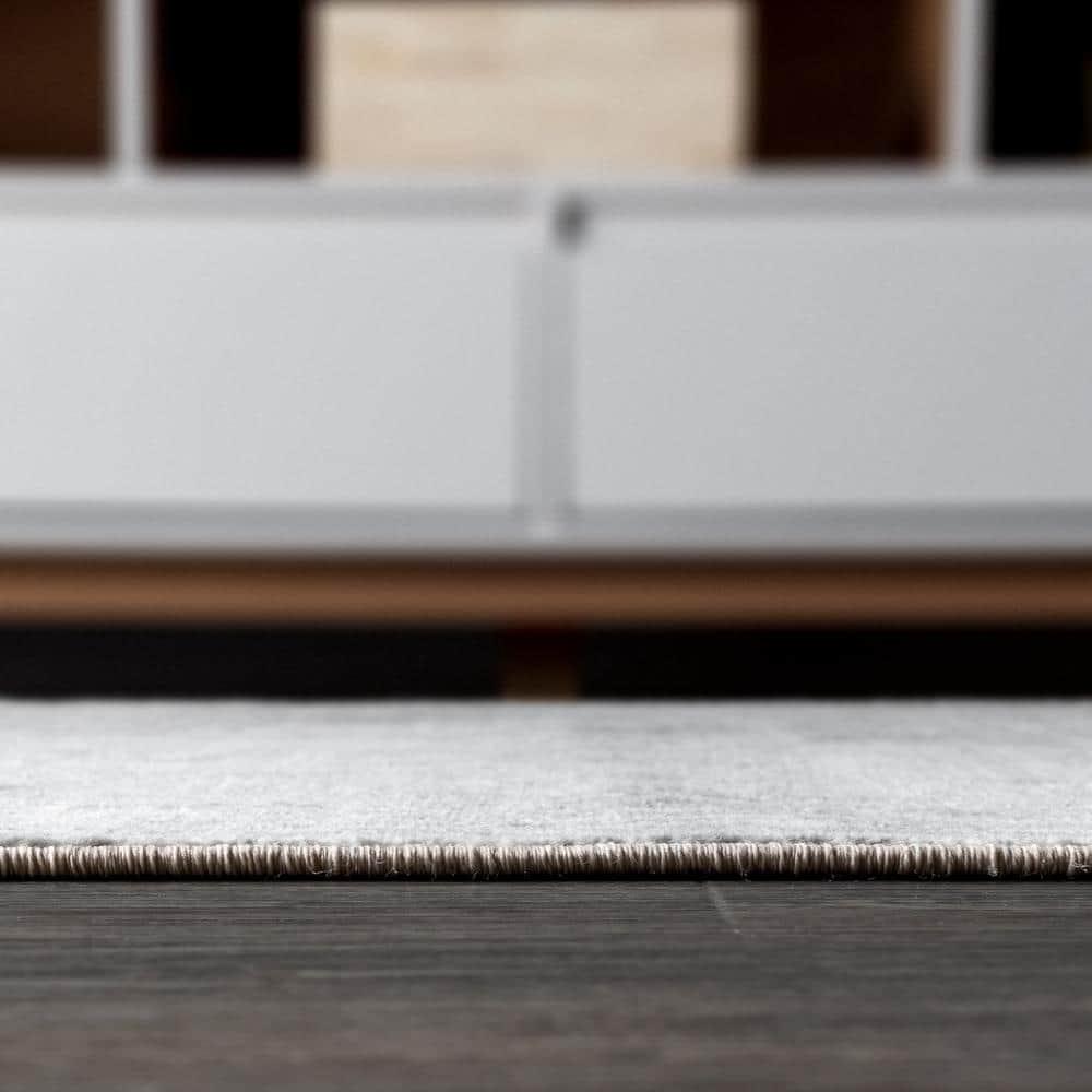 4'x6' Modern Persian Vintage Area Rug, Light Grey - JONATHAN Y