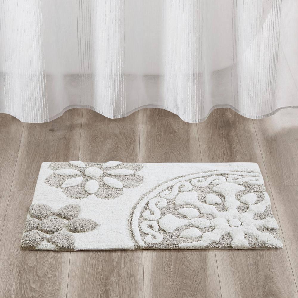 Madison Park Casablanca Medallion Cotton Tufted Bath Rug