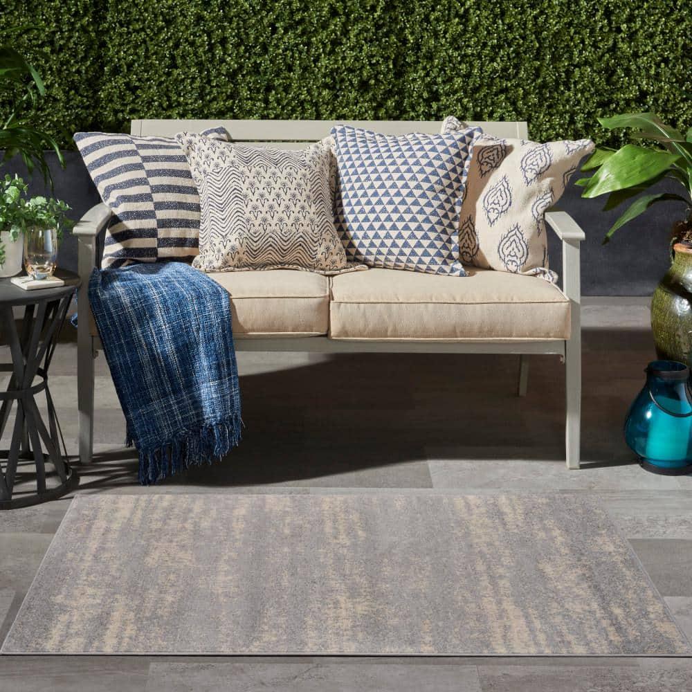 Nourison Essentials 3' x 5' Grey/Beige Modern Indoor/Outdoor Rug