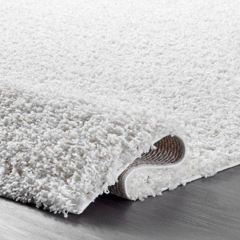Plush Reversible White Shag Synthetic 4' x 6' Area Rug