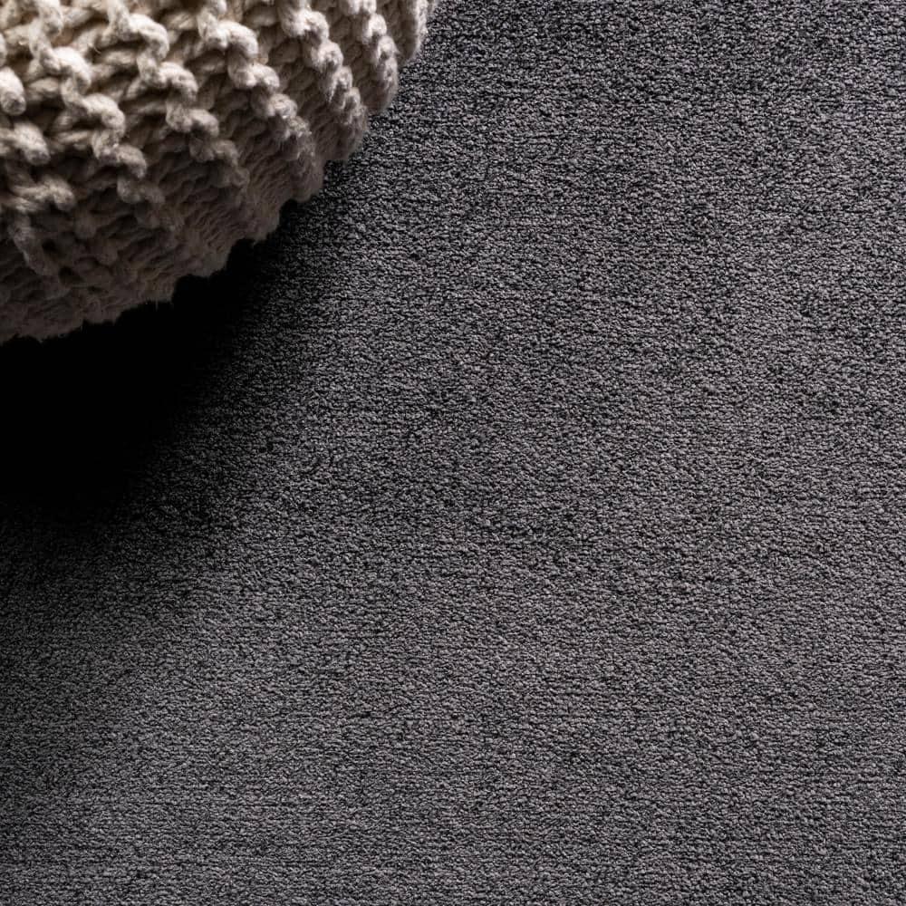 5'x5' Haze Solid Low-Pile, Black - JONATHAN Y