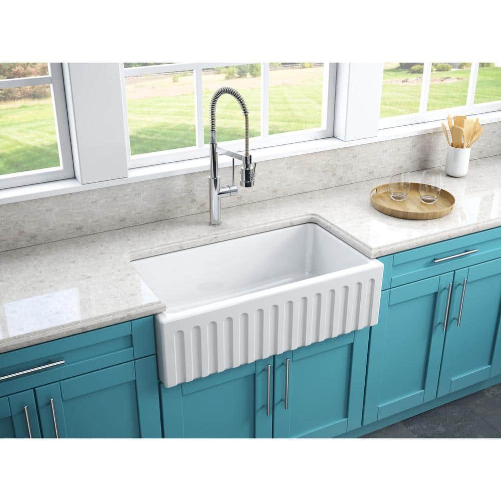 Latoscana LFS3318W 33 in. Fireclay Single Bowl Kitchen Sink