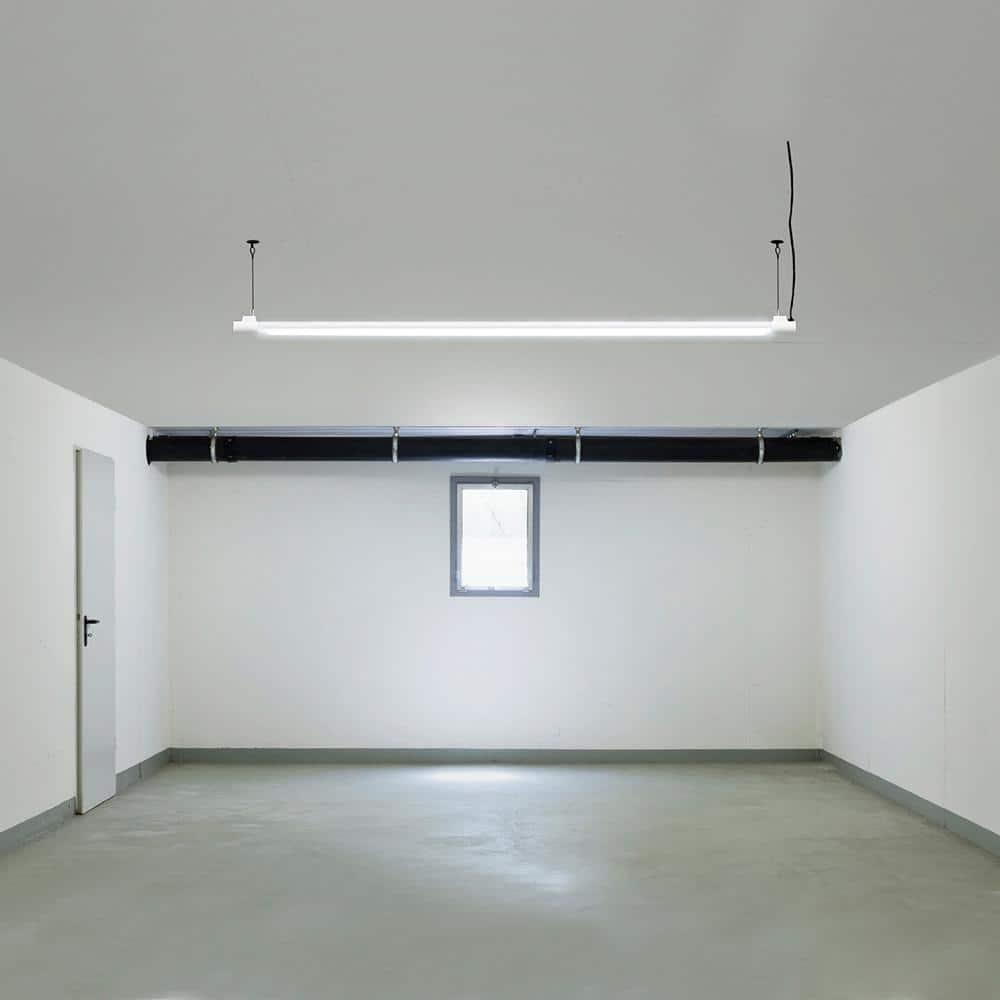 Feit Electric  3 ft. T8-12 4K Linear LED Light Bulb