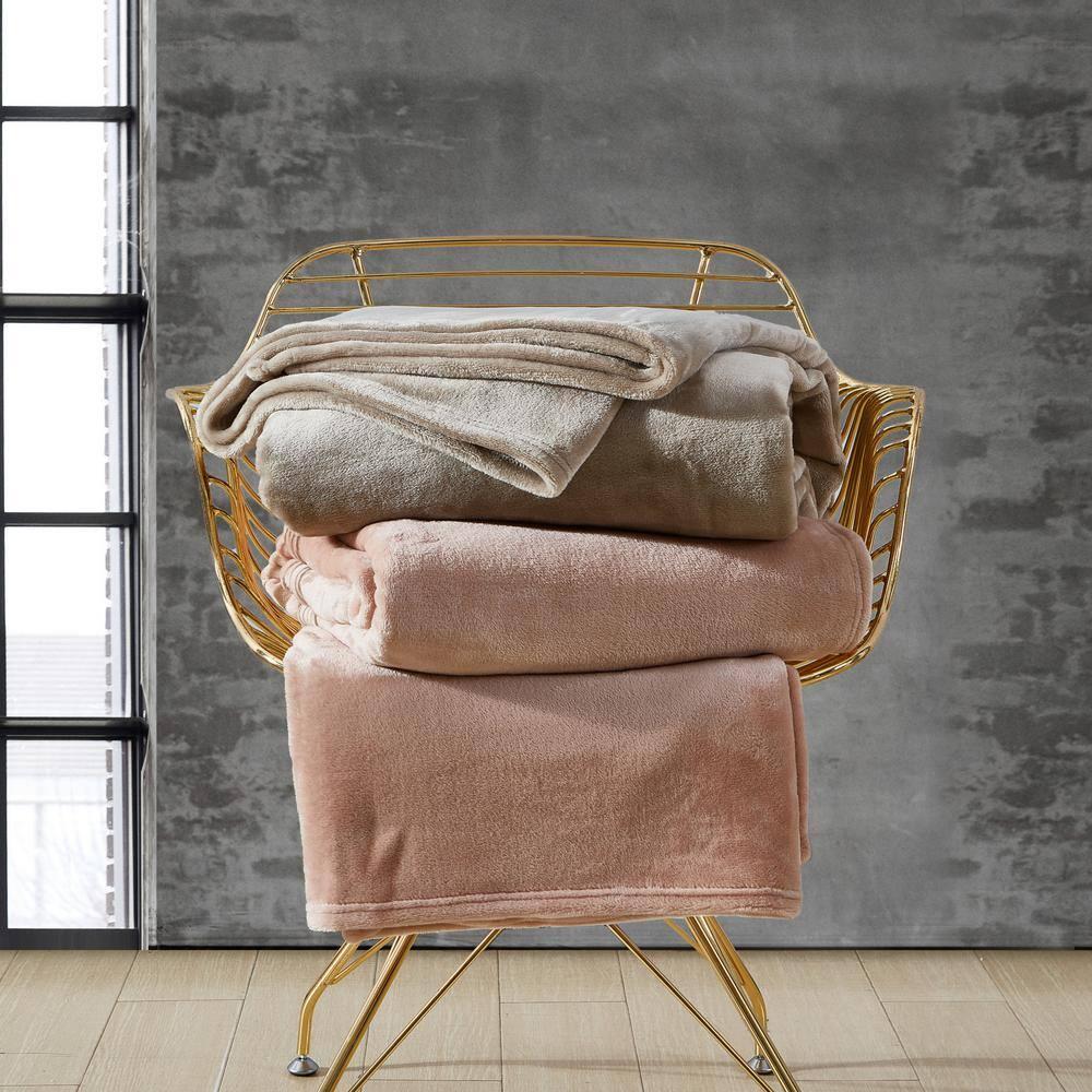 Kenneth Cole Reaction Ultra Soft Fleece Blanket