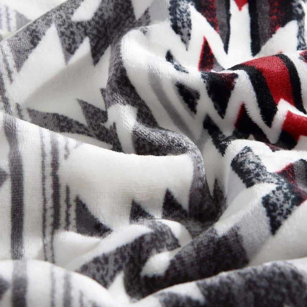 Eddie Bauer Eddie Bauer Printed Plush Fleece/Sherpa Throw Blankets