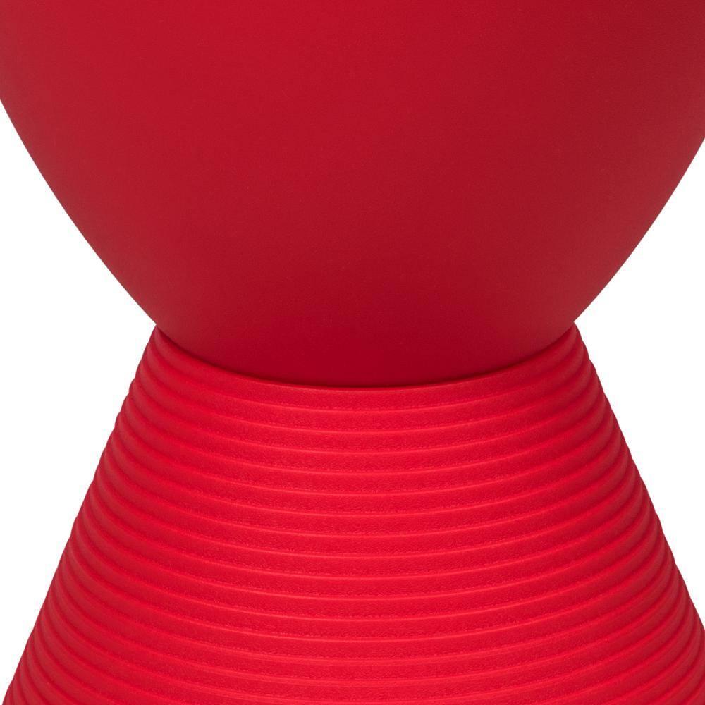 LeisureMod Boyd Modern Round Plastic Side Table