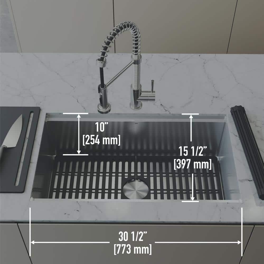 Vigo VGR3320CK1 32-inch Farmhouse Stainless Steel Kitchen Sink, Grid and Strainer