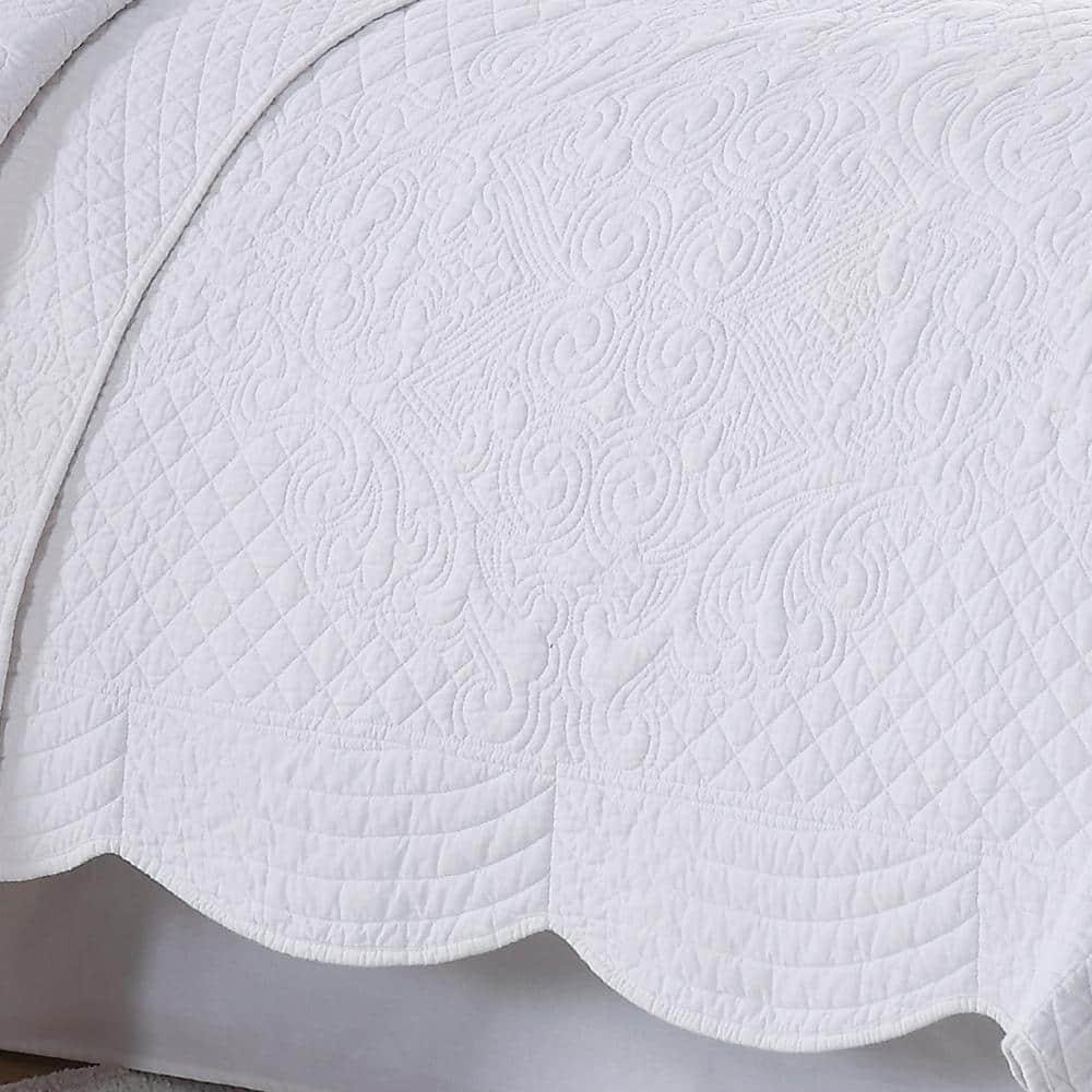 French Tile Scalloped Quilt Set Cotton Standard Quilt Set