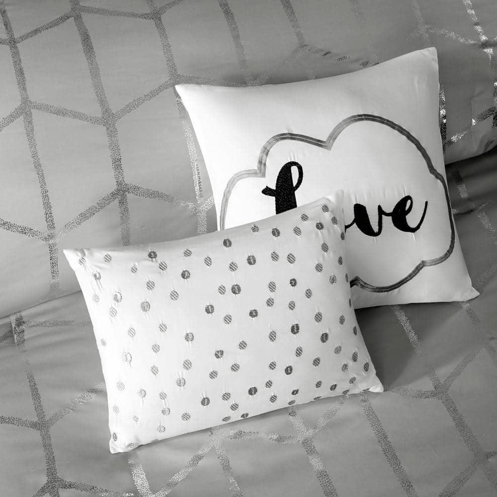 Intelligent Design Raina Metallic Printed Comforter Set