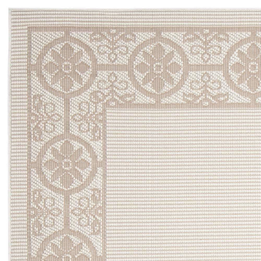 SAFAVIEH Bermuda Patton Floral Machine Washable Indoor/Outdoor Area Rug, Ivory/Beige, 6'7" x 6'7" Square