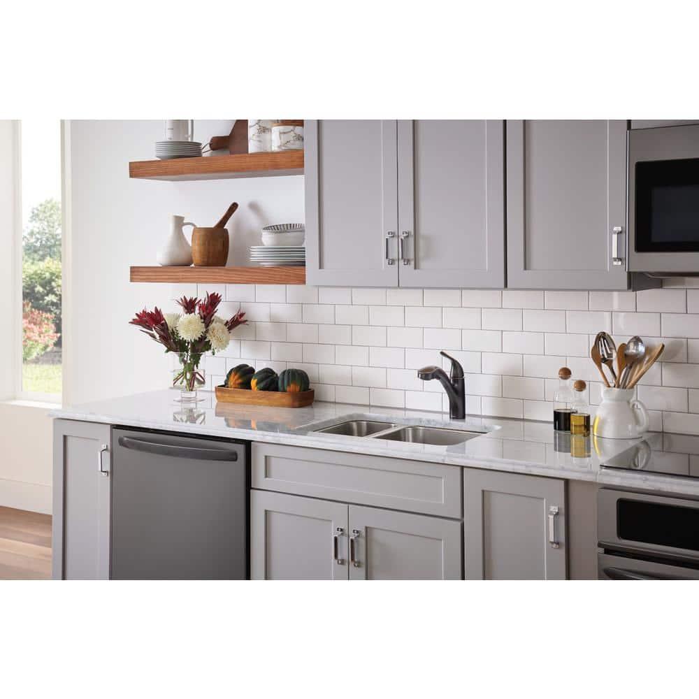 Moen Brecklyn Single-Handle Pull-Out Sprayer Kitchen Faucet with Power Clean Technology